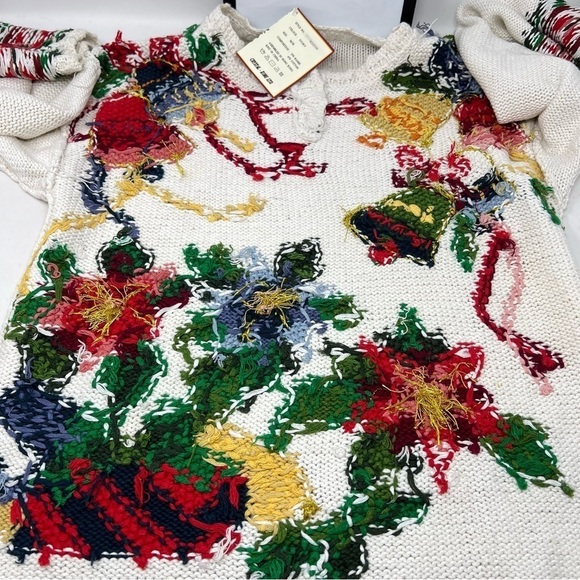 Crystal Kobe Retro Christmas Hand Knit Sweater Size M NWT Poinsettia Chunky - Picture 13 of 14